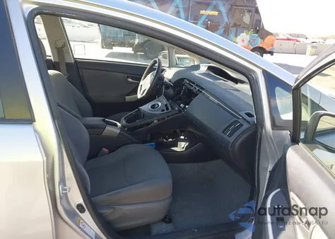 2015 Toyota Prius Two from USA, damaged, VIN JTDKN3DU4F0413685